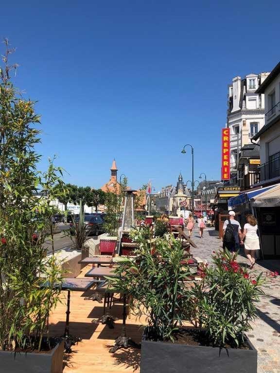 Апартаменти Les Parasols De Trouville Екстер'єр фото
